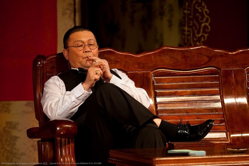 Ц.Төмөрбаатар: Өвлийн өвгөн, цасан охид морь, бугын алийг нь хөлөглөж ирдэг юм бол гэж боддог байлаа